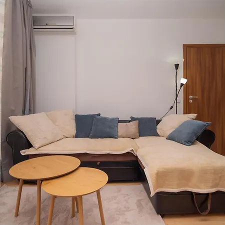 Spacious 2bd - Walk To Center And Free Parking By Flat Mаnager 公寓
