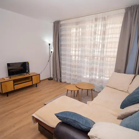 Spacious 2bd - Walk To Center And Free Parking By Flat Mаnager 布尔加斯